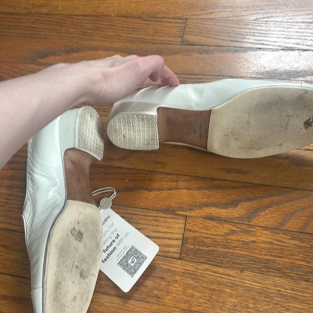 Chanel White Mary Janes 40 - Picture 8 of 8